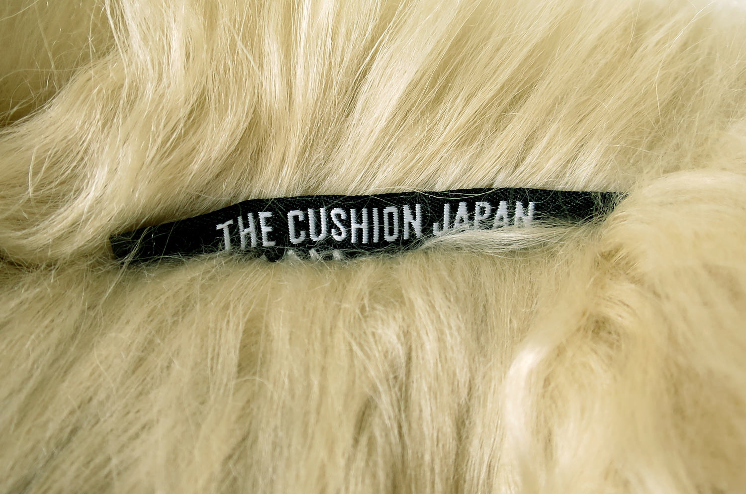 The Luxury Tibet Lamb 全面チベットラムクッションカバー (ラテ) 40×40cm - HOUSE OF JAPAN Shop