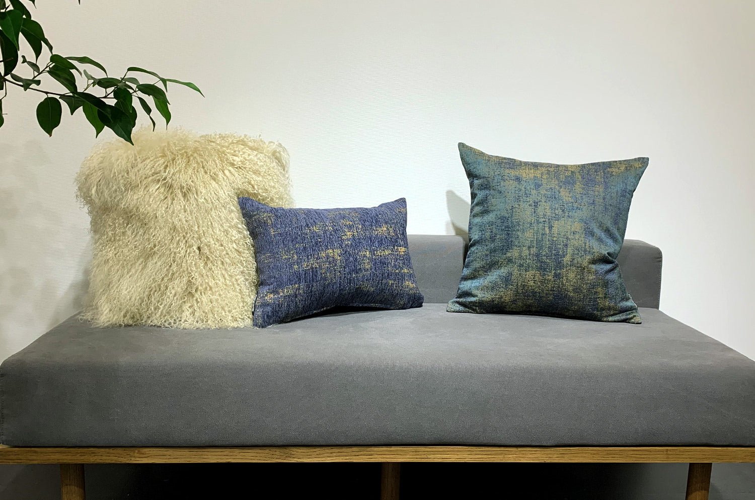 The Luxury Tibet Lamb 全面チベットラムクッションカバー (ラテ) 40×40cm - HOUSE OF JAPAN Shop