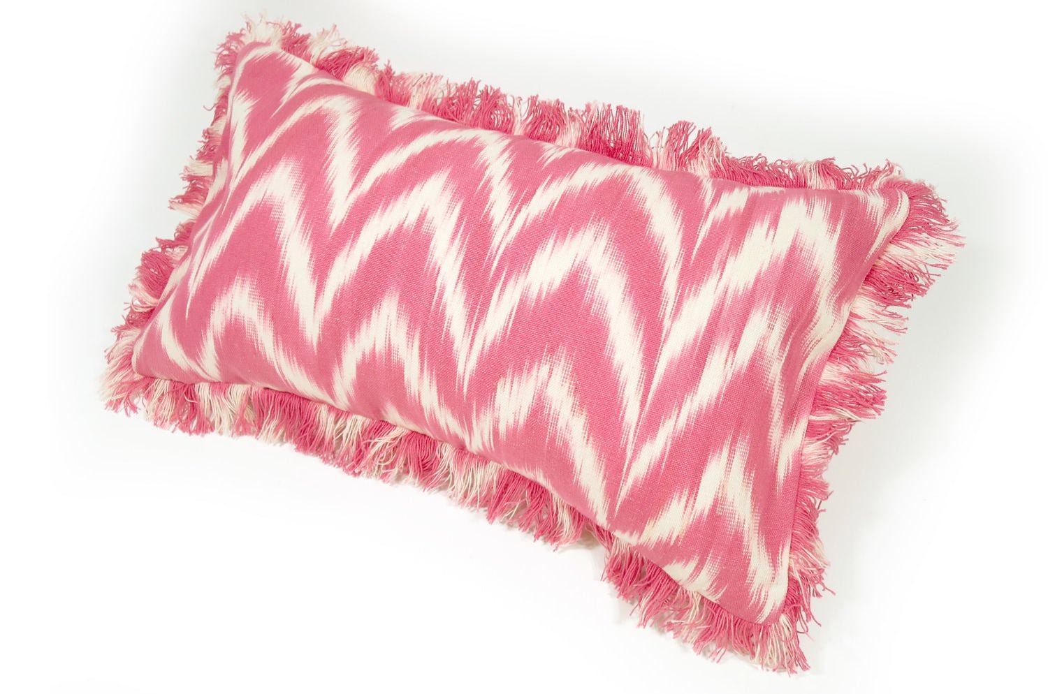 The Majorca シェブロンストライプコットンフリンジクッション ピンク 50×30cm 中材付 - HOUSE OF JAPAN Shop