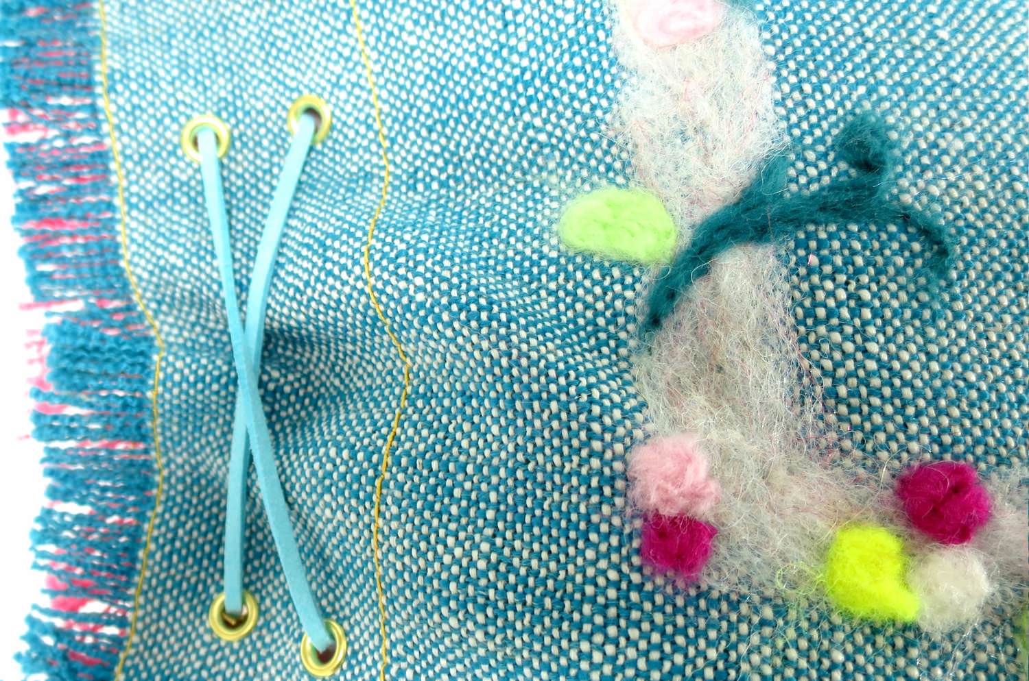 The Message - Flower LOVE ハンドメイドメッセージクッション 50×45cm 中材付 - HOUSE OF JAPAN Shop