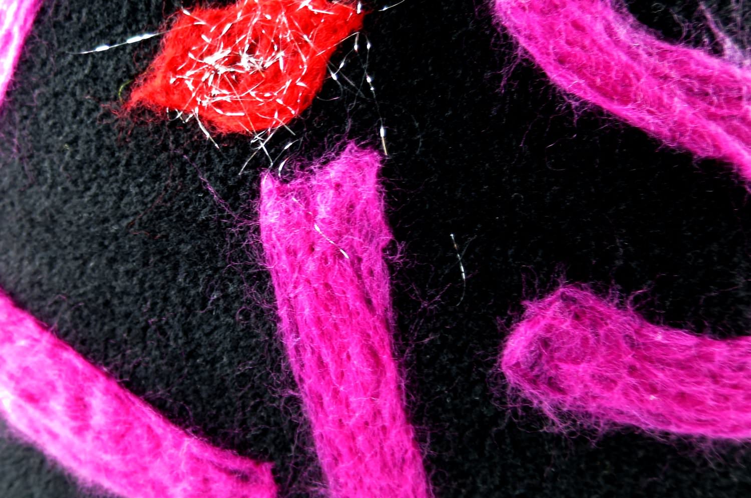 The Message - Kiss ハンドメイドメッセージフリースクッション 45×45cm 中材付 - HOUSE OF JAPAN Shop