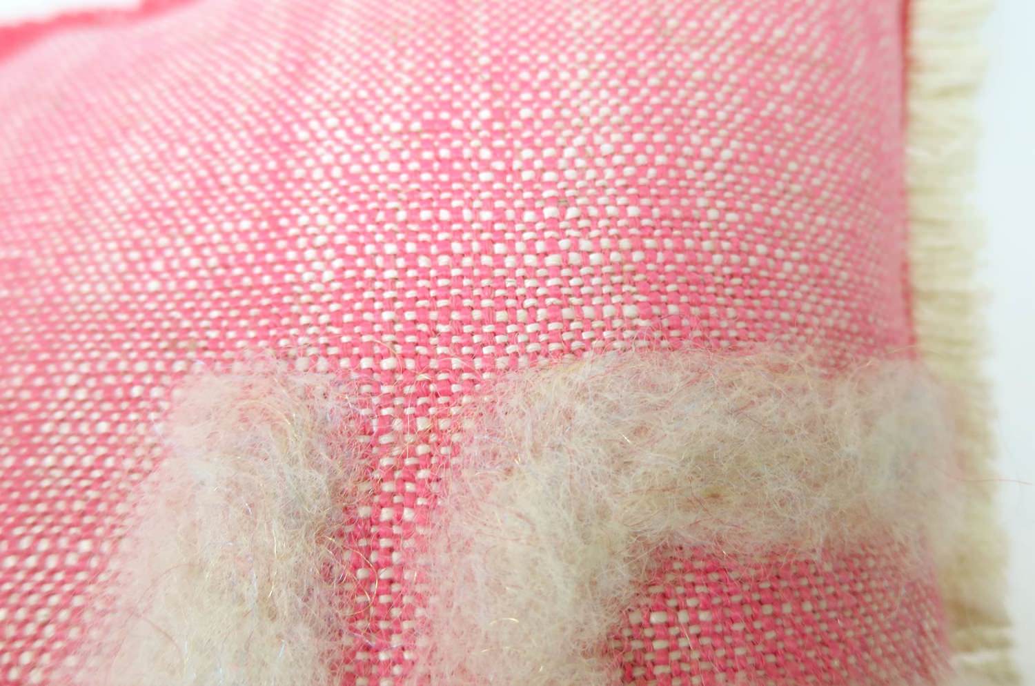 The Message - LOVE Heart ハンドメイドメッセージクッション ピンク 35×35cm 中材付 - HOUSE OF JAPAN Shop