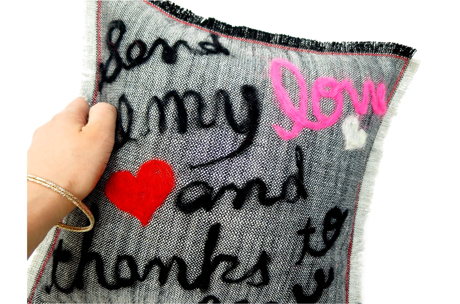 The Message - Send all my love ハンドメイドメッセージクッション ブラック 35×35cm 中材付 - HOUSE OF JAPAN Shop