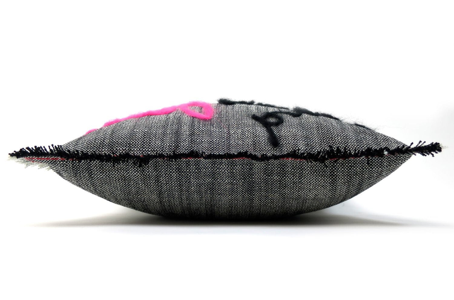 The Message - Send all my love ハンドメイドメッセージクッション ブラック 35×35cm 中材付 - HOUSE OF JAPAN Shop