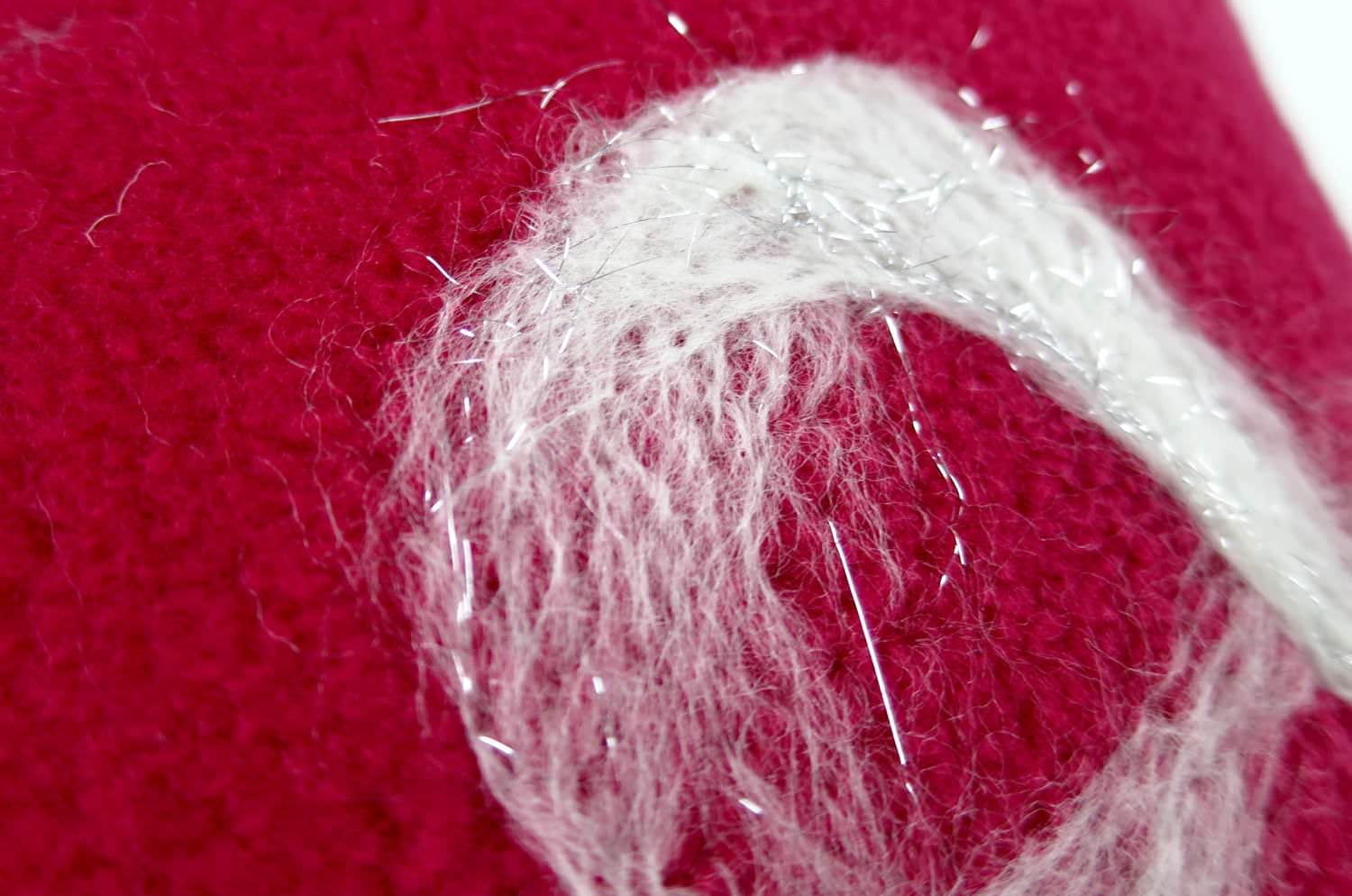 The Message - Smiley ハンドメイドメッセージレッドフリースクッション 35×35cm 中材付 - HOUSE OF JAPAN Shop