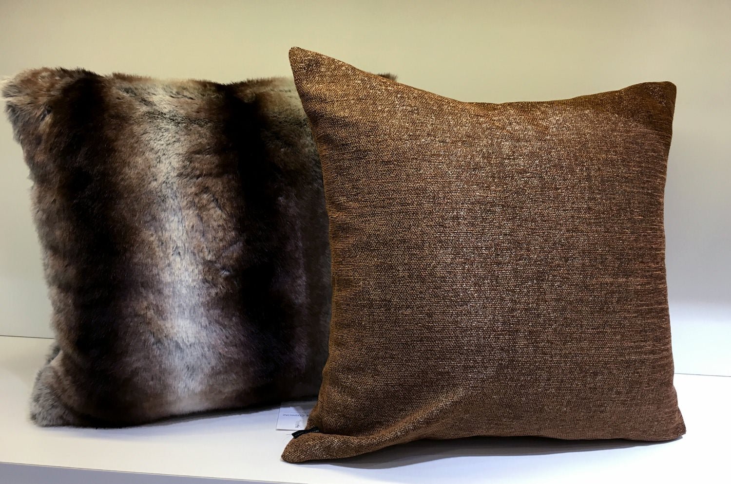 The Meta ラメ織り込み クッションカバー パールブラウン 50×50cm - HOUSE OF JAPAN Shop