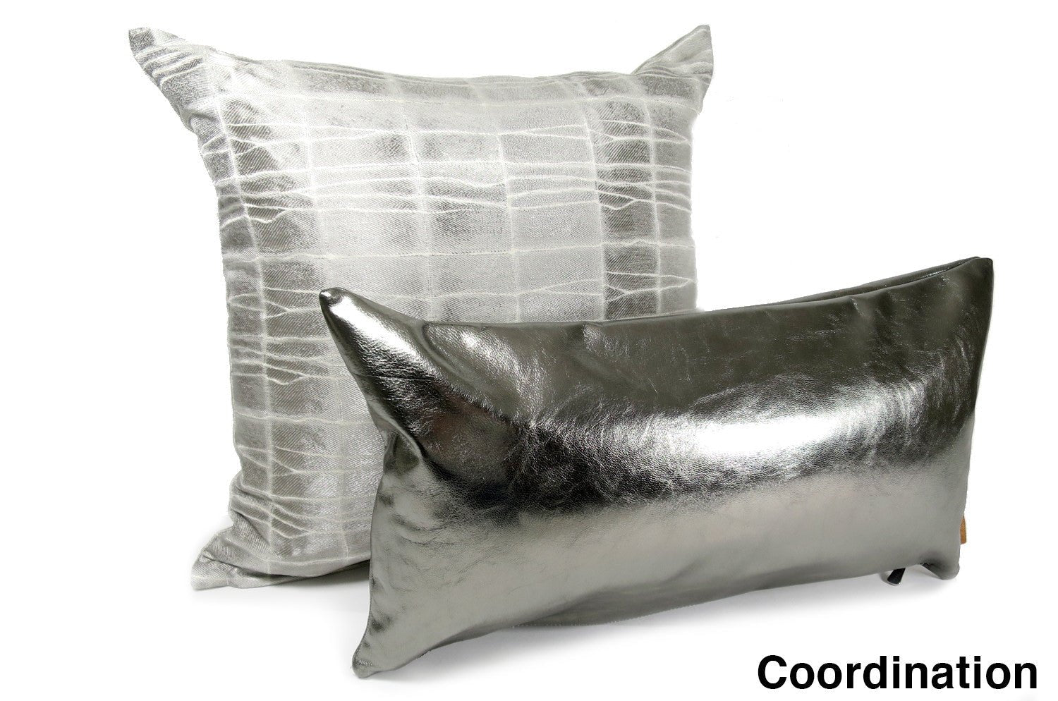 The Metal Goat leather ヤギ革クッション メタルシルバー箔 45×25cm 中材付 - HOUSE OF JAPAN Shop