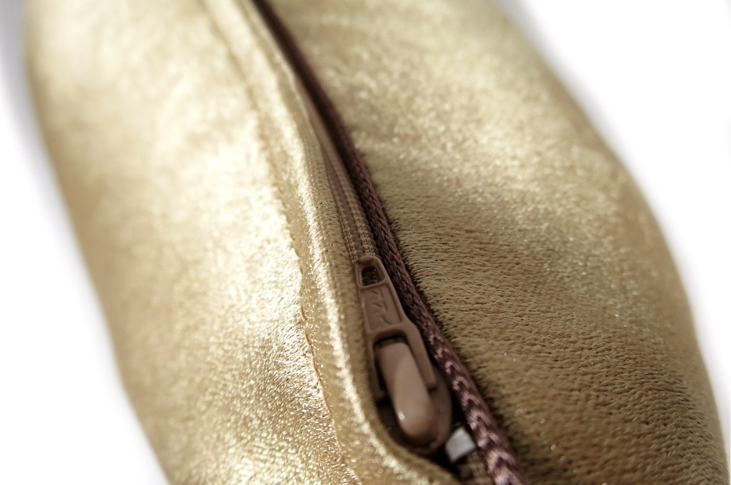 The Milky Gold シャインミルキーゴールドクッションカバー 45×45cm - HOUSE OF JAPAN Shop