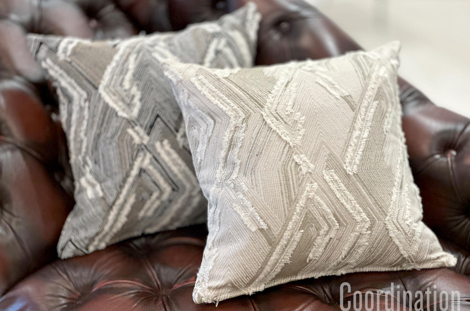 The MISIA リビエラ ドゥ ルヴァン ジャカード クッション(アイボリー) 45×30cm 中材付 - HOUSE OF JAPAN Shop