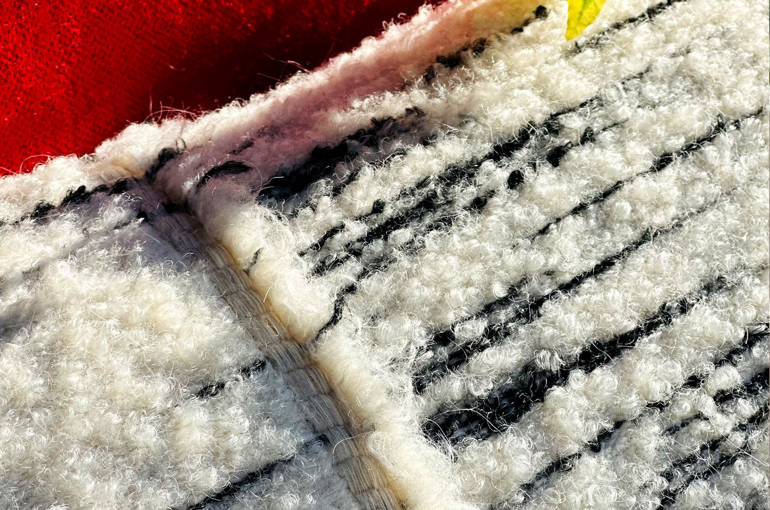 The MISIA Hors Du Temps オデュタン ブークレ クッション 62×30cm 中材付 - HOUSE OF JAPAN Shop