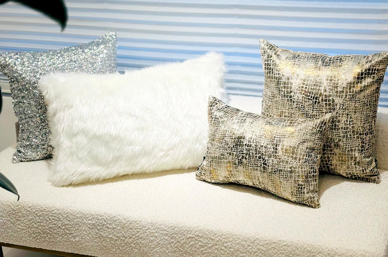 The MISIA La Valse Crocodile ラ・ヴァルス クロコダイル クッション 44×30cm 中材付 - HOUSE OF JAPAN Shop