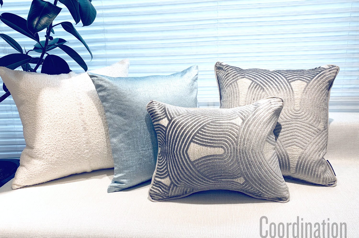 The Modern art mahori Velvet モダンアートマオリ ジャカードベルベット クッションカバー (シルバーグレー) 45×45cm - HOUSE OF JAPAN Shop