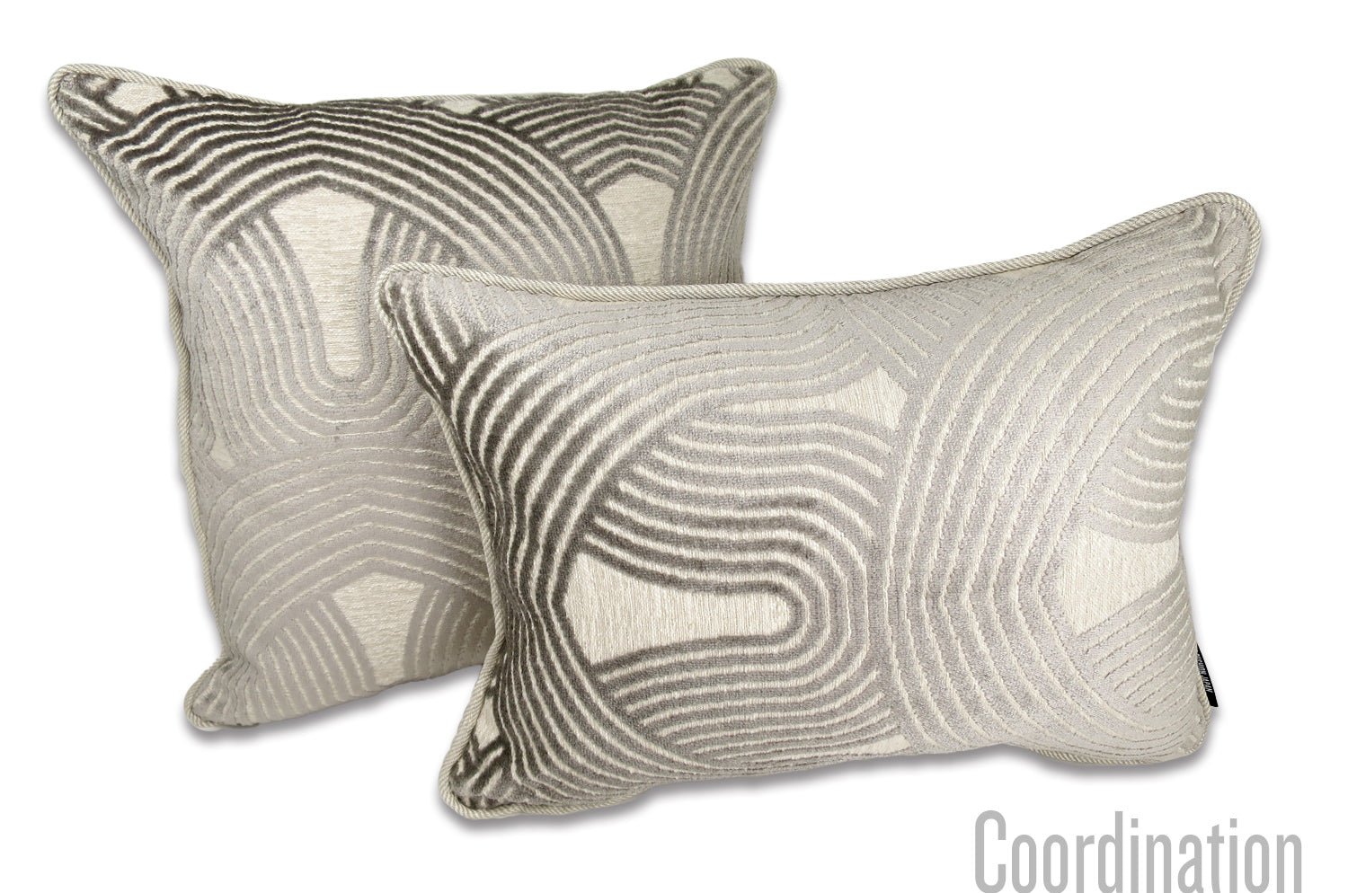 The Modern art mahori Velvet モダンアートマオリ ジャカードベルベット クッションカバー (シルバーグレー) 45×45cm - HOUSE OF JAPAN Shop