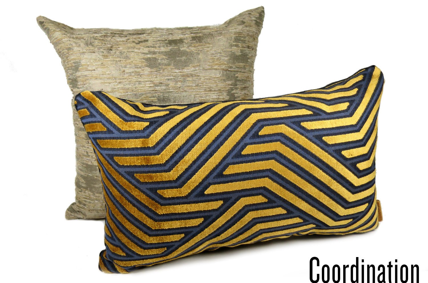 The Modernist モダニスト ジャカードベルベット クッション ゴールドブラウン 50×30cm 中材付 - HOUSE OF JAPAN Shop