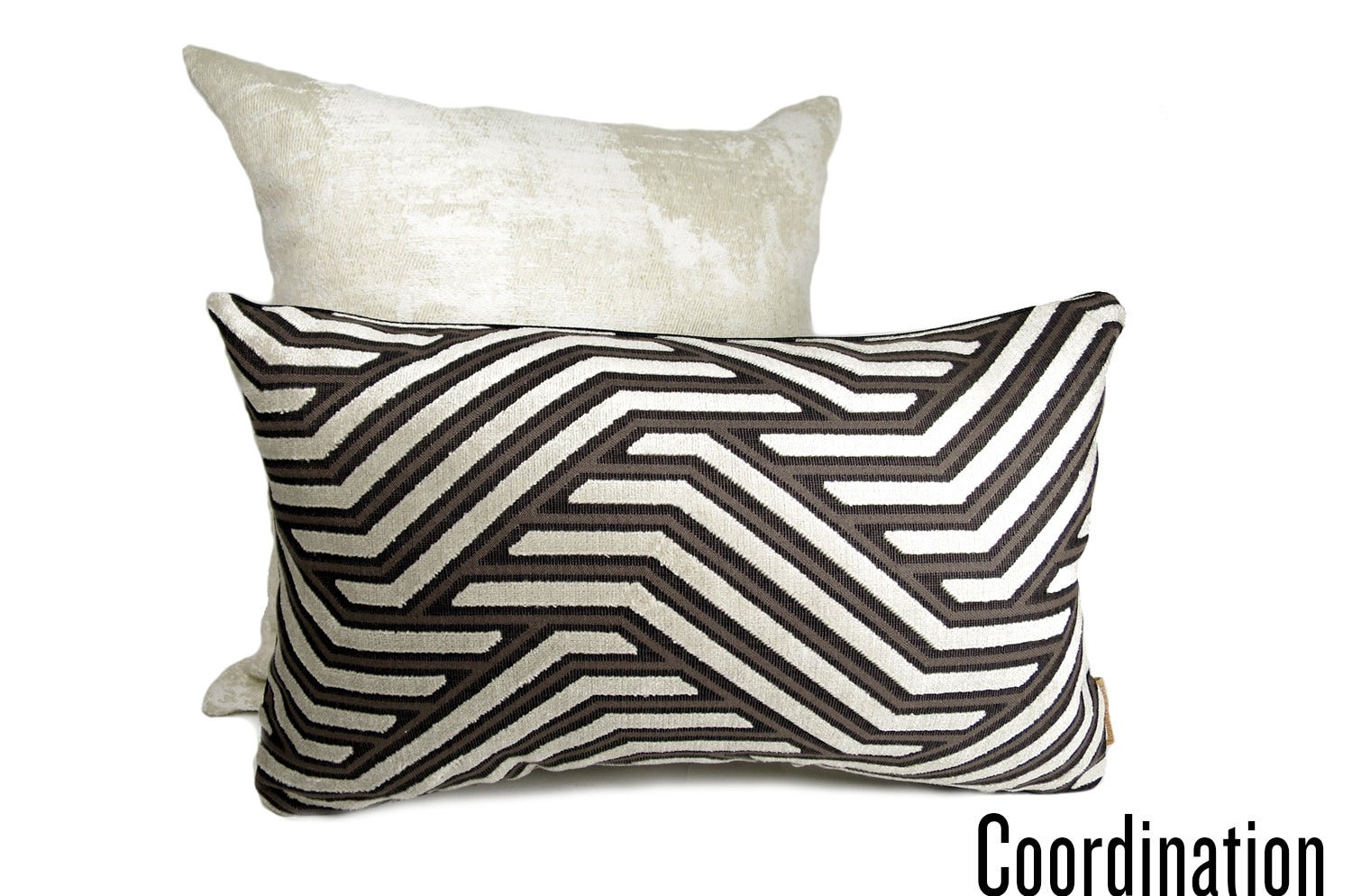 The Modernist モダニスト ジャカードベルベットクッション シルバー 50×30cm 中材付 - HOUSE OF JAPAN Shop