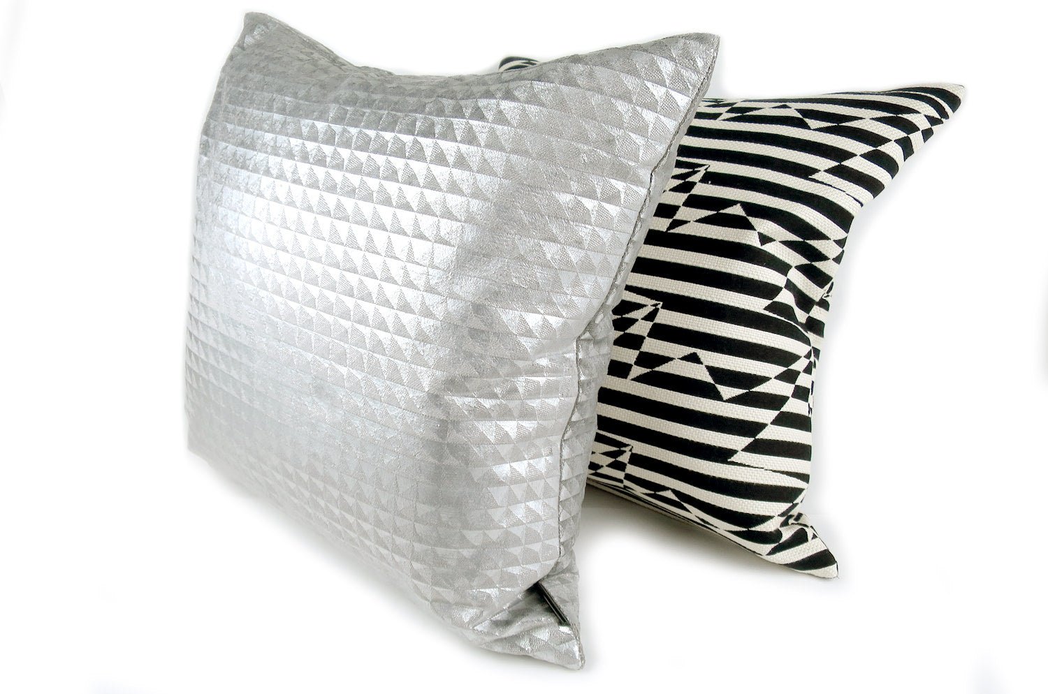 The Moonlit Pyramid Silver cushion by Kirkby Design x ELEY KISHIMOTO(イーリー キシモト)fabric クッションカバー 50×50cm - HOUSE OF JAPAN Shop
