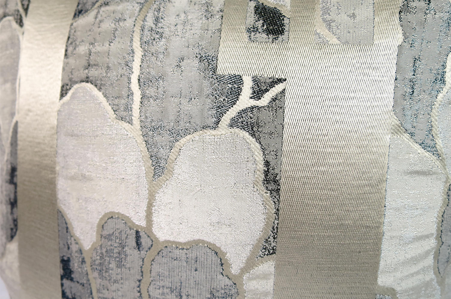 The NAGANO ICE - ANTHRACITE アルマーニカーザ ナガノ クッションカバー 45×45cm - HOUSE OF JAPAN Shop