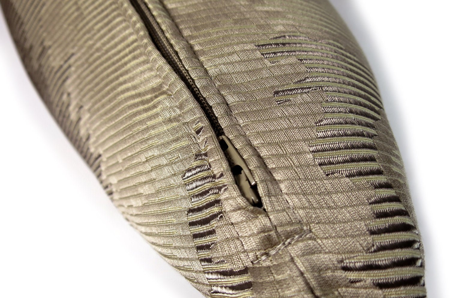 The NAMUR アルマーニカーザ ナミュールクッションカバー(グレージュ) 45×45cm - HOUSE OF JAPAN Shop