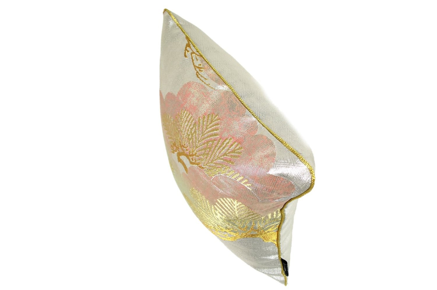 The Neo Japanesque ヴィンテージ帯地クッション 松文様<白銀> 28×28cm 中材付 - HOUSE OF JAPAN Shop