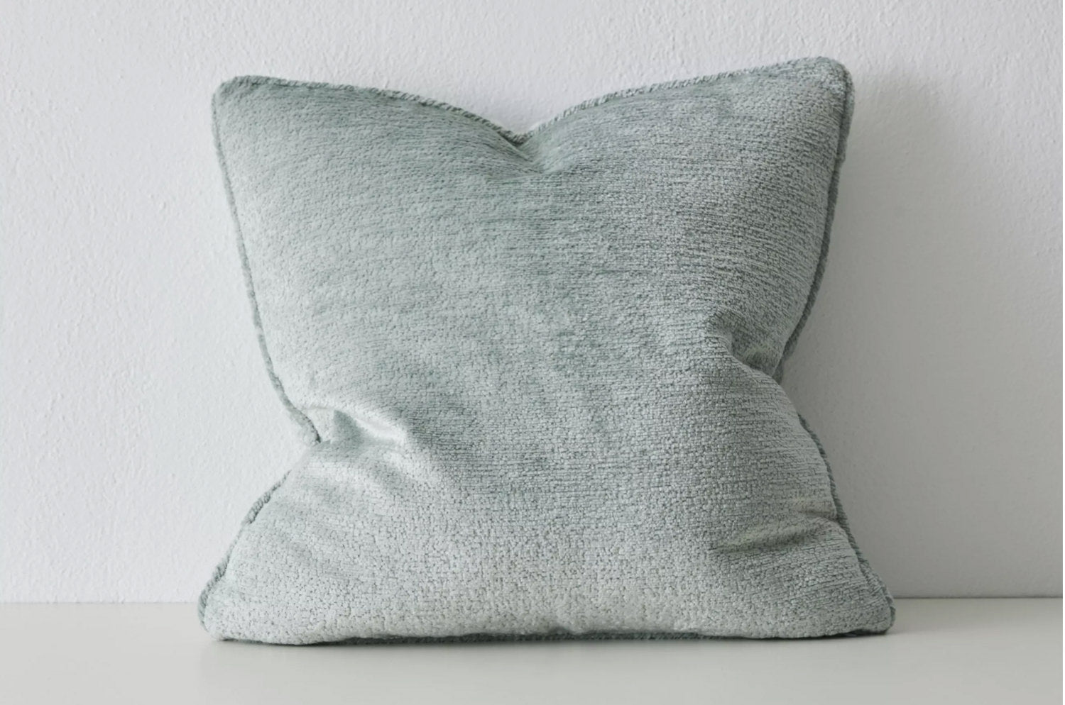 The Noble ソフトグロウベルベット パイピング付クッションカバー(Chateau) 50×50cm - HOUSE OF JAPAN Shop