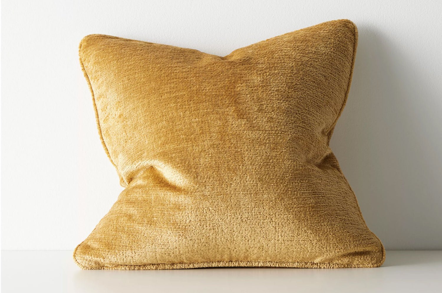 The Noble ソフトグロウベルベット パイピング付クッションカバー(Honey) 50×50cm - HOUSE OF JAPAN Shop