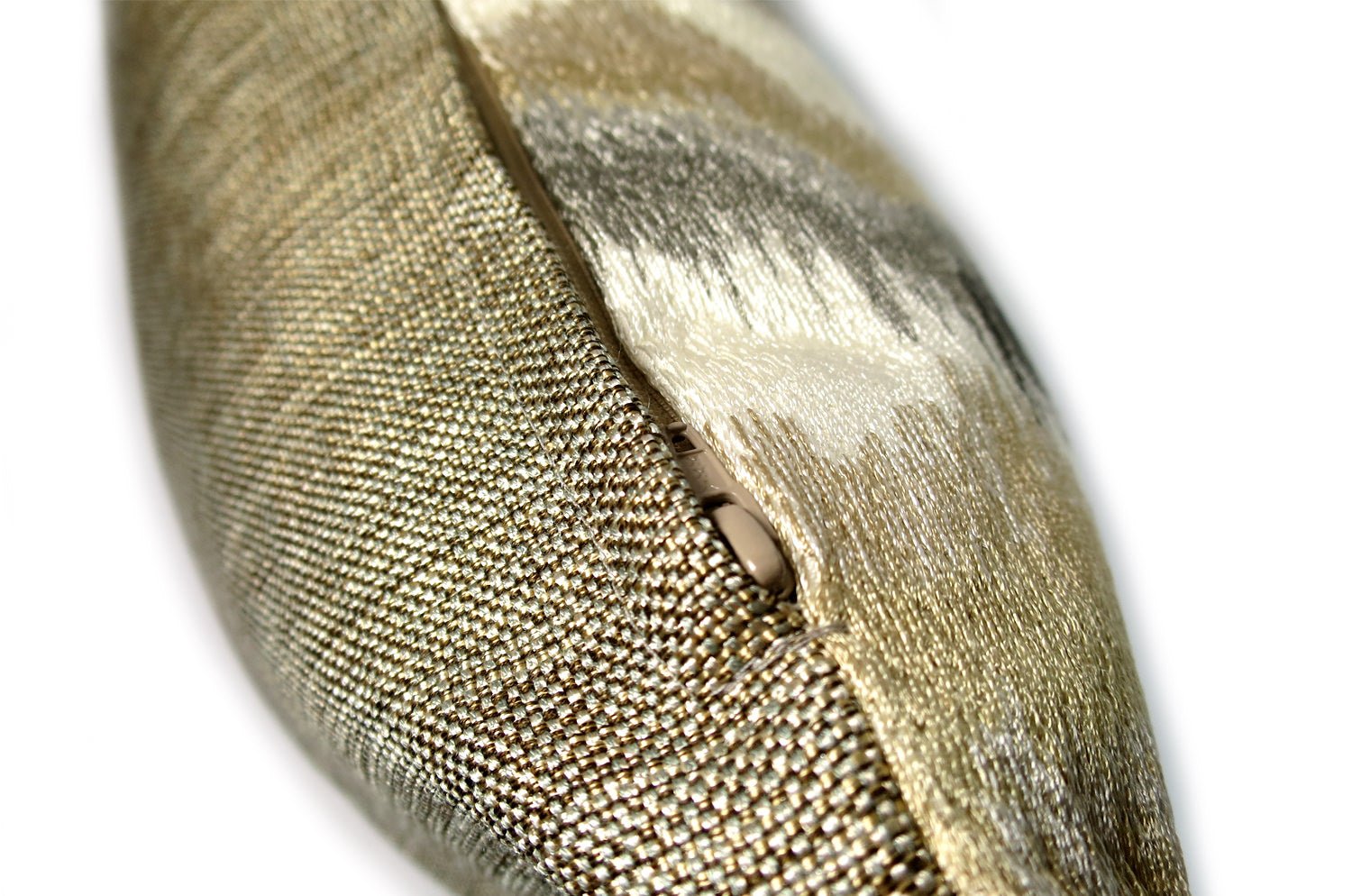 The NOLA アルマーニカーザ ノーラ 刺繍クッションカバー(ゴールドニッケル) 45×45cm - HOUSE OF JAPAN Shop