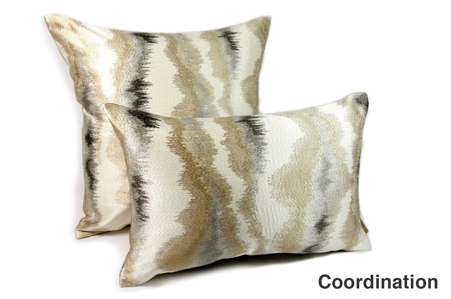 The NOLA アルマーニカーザ ノーラ 刺繍クッションカバー(ゴールドニッケル) 45×45cm - HOUSE OF JAPAN Shop