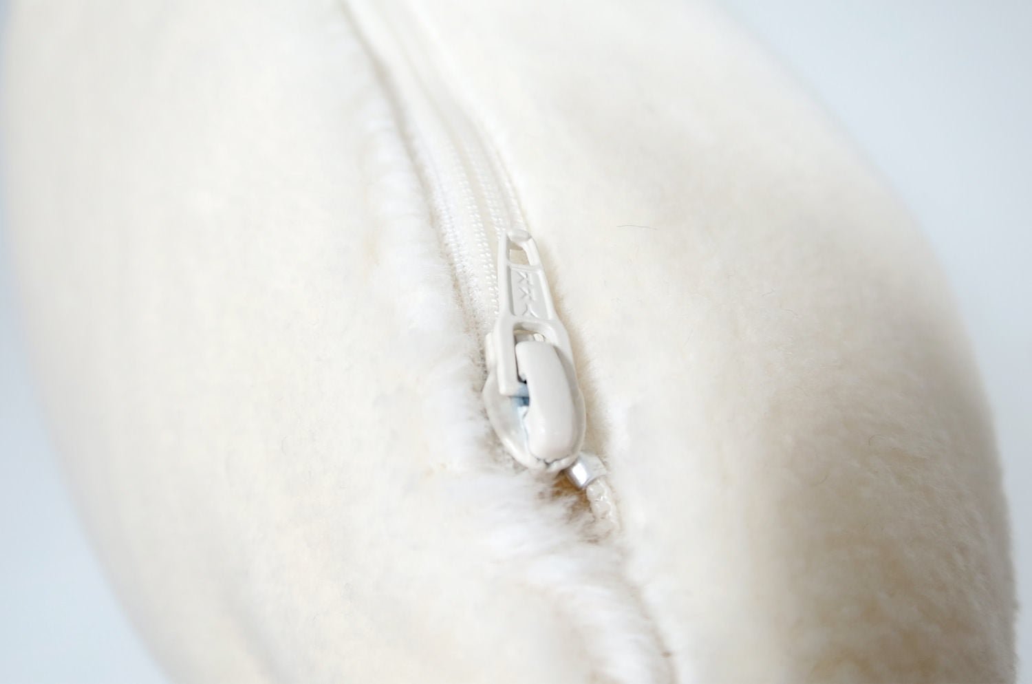 The Organic Cotton 白雪オーガニックコットンファークッションカバー 45×45cm - HOUSE OF JAPAN Shop