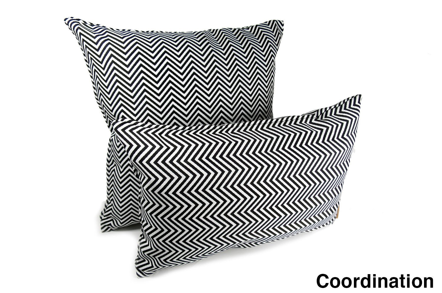 The Outdoor&Indoor fabric ZigZag クッション 45×30cm 中材付 - HOUSE OF JAPAN Shop