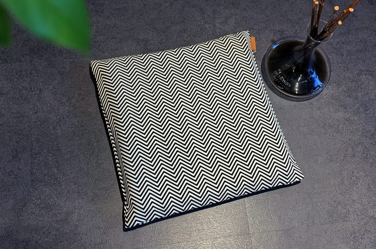 The Outdoor&Indoor fabric ZigZag クッションカバー 45×45cm - HOUSE OF JAPAN Shop
