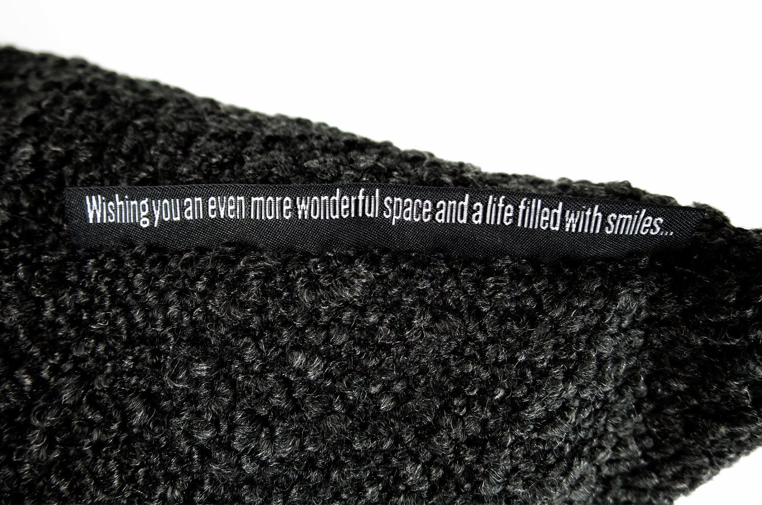 The Ovis オービス ブークレ クッションカバー (チャコール) 40×40cm - HOUSE OF JAPAN Shop