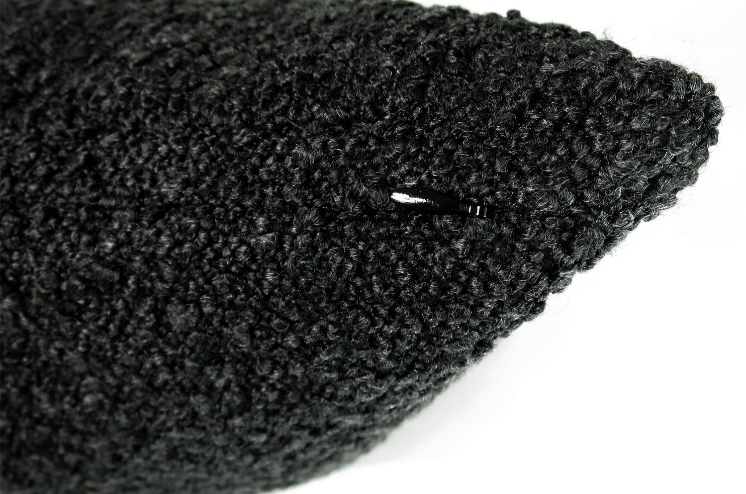 The Ovis オービス ブークレ クッションカバー (チャコール) 40×40cm - HOUSE OF JAPAN Shop