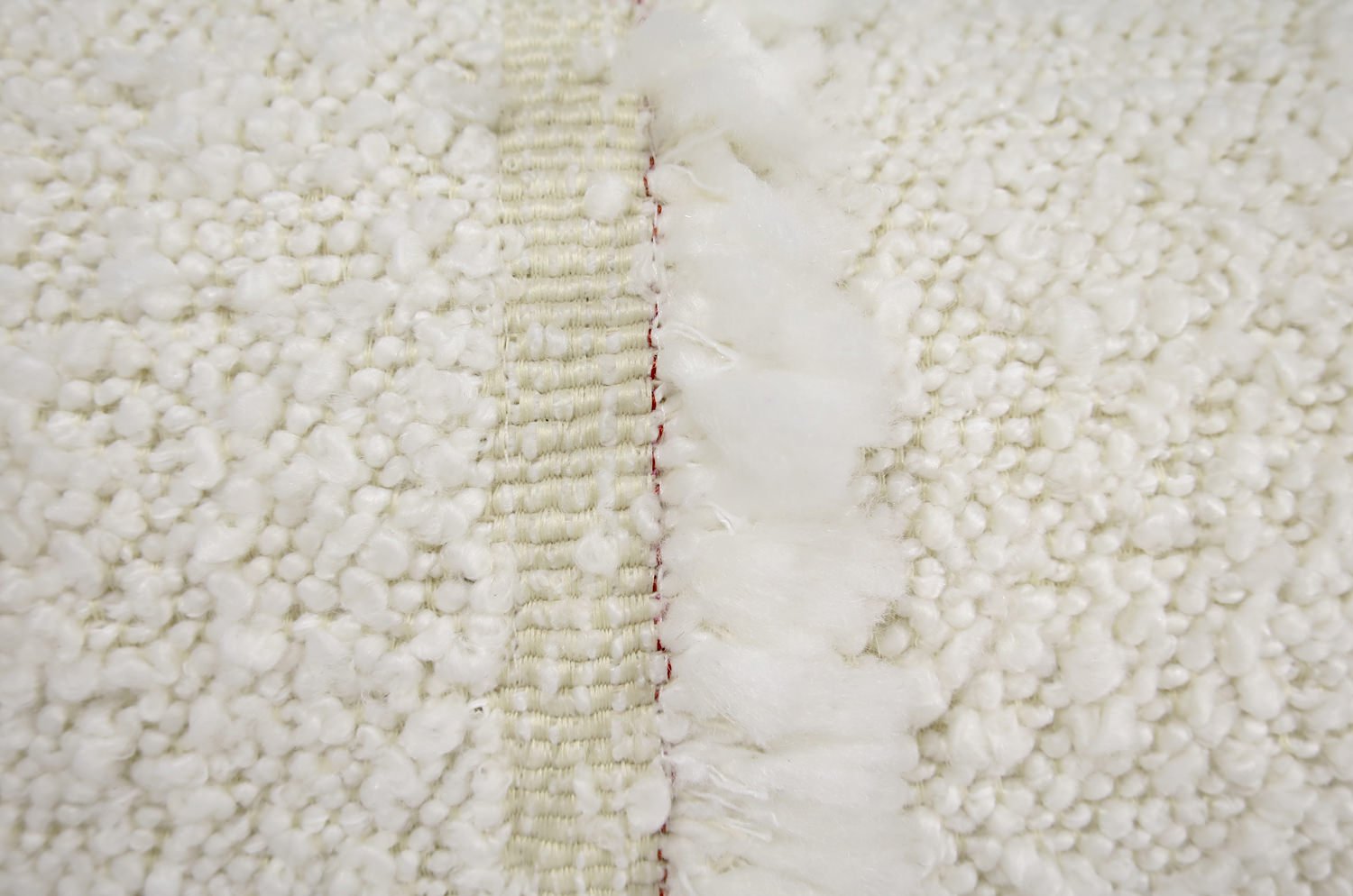 The Ovis Boucle オービスブークレ フリンジクッション (アイボリー) 60×28cm 中材付 - HOUSE OF JAPAN Shop