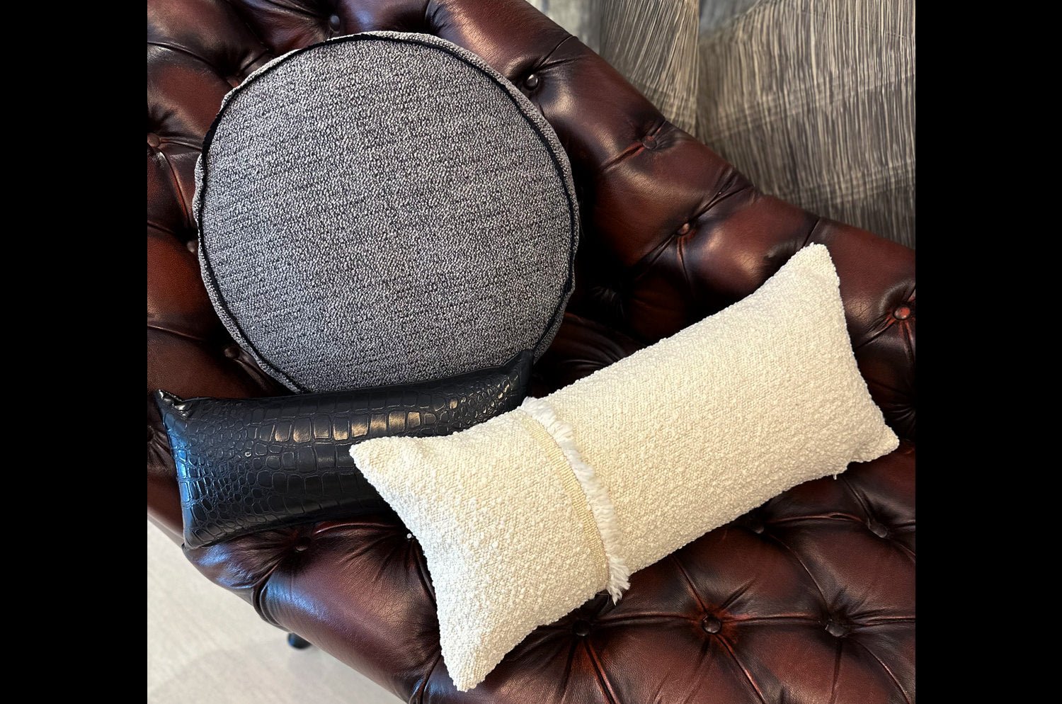 The Ovis Boucle オービスブークレ フリンジクッション (アイボリー) 60×28cm 中材付 - HOUSE OF JAPAN Shop