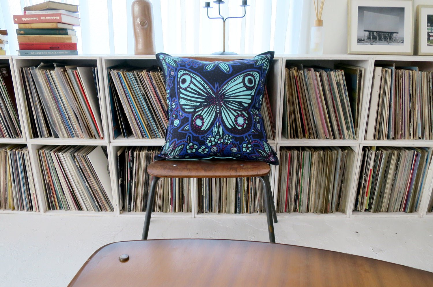 The Päiväperho - パイヴァペルホ ヘイニ・リータフフタデザイン リネンクッションカバー 45×45cm - HOUSE OF JAPAN Shop