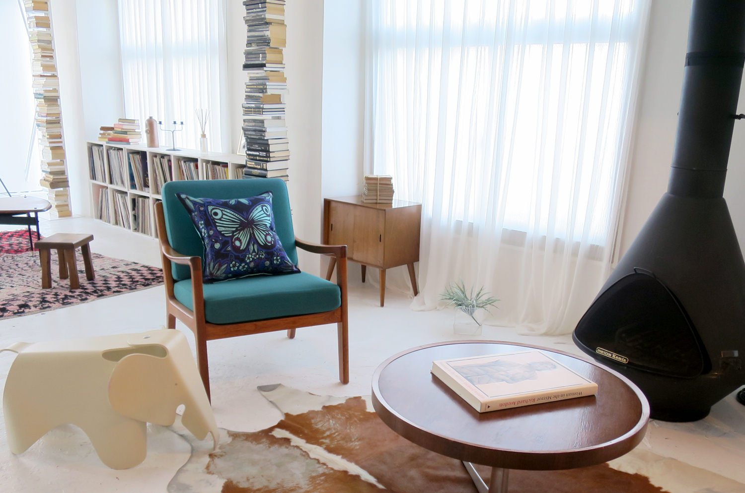 The Päiväperho - パイヴァペルホ ヘイニ・リータフフタデザイン リネンクッションカバー 45×45cm - HOUSE OF JAPAN Shop