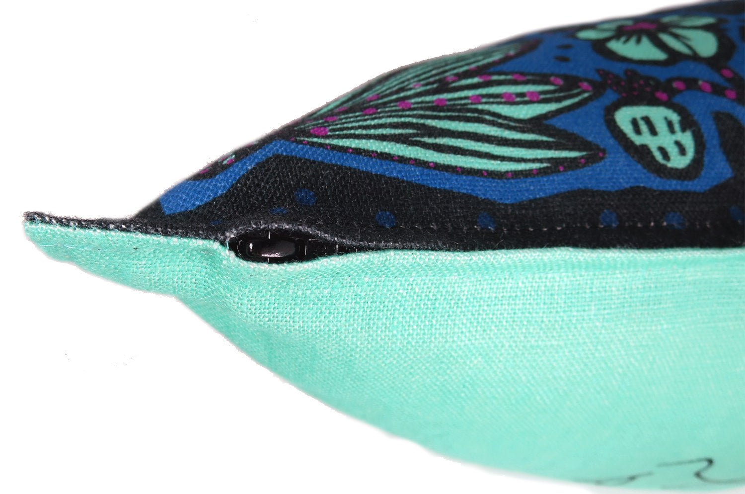 The Päiväperho - パイヴァペルホ ヘイニ・リータフフタデザイン リネンクッションカバー 45×45cm - HOUSE OF JAPAN Shop