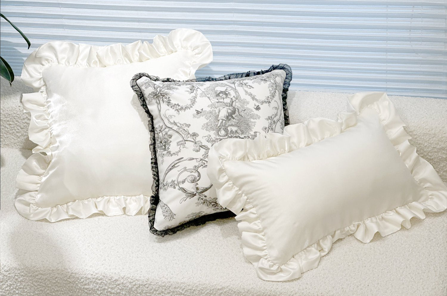 The Pearl Satin パールサテン パフフリルクッションカバー 45×45cm (57cm) - HOUSE OF JAPAN Shop