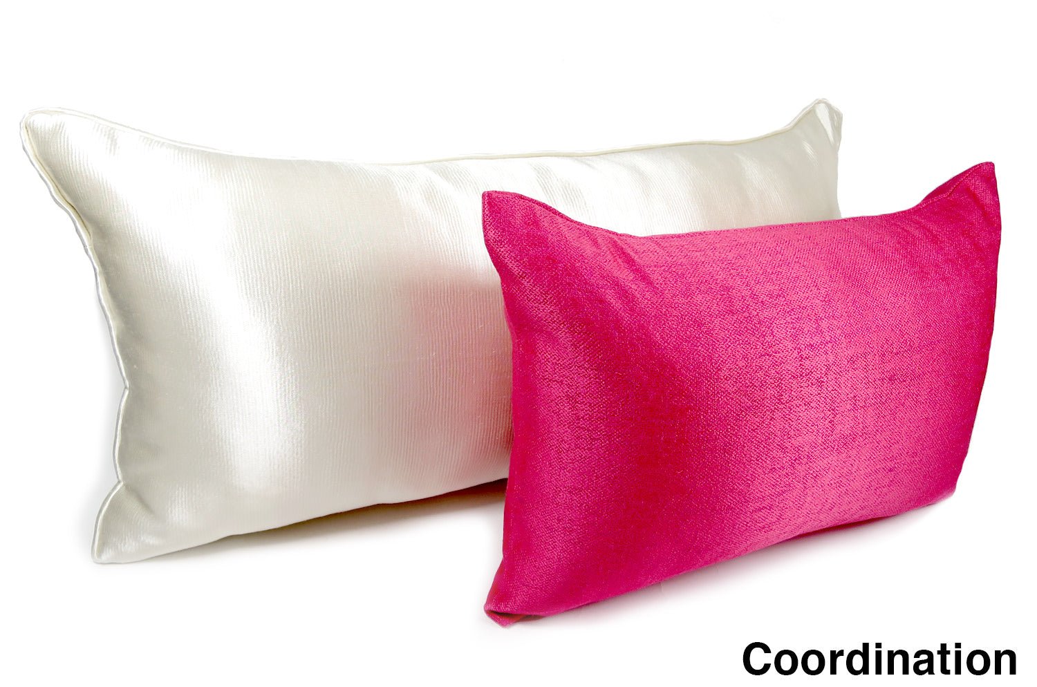 The PierreFrey プリンセスホワイトサテンパイピングクッション 70×35cm 中材付 - HOUSE OF JAPAN Shop