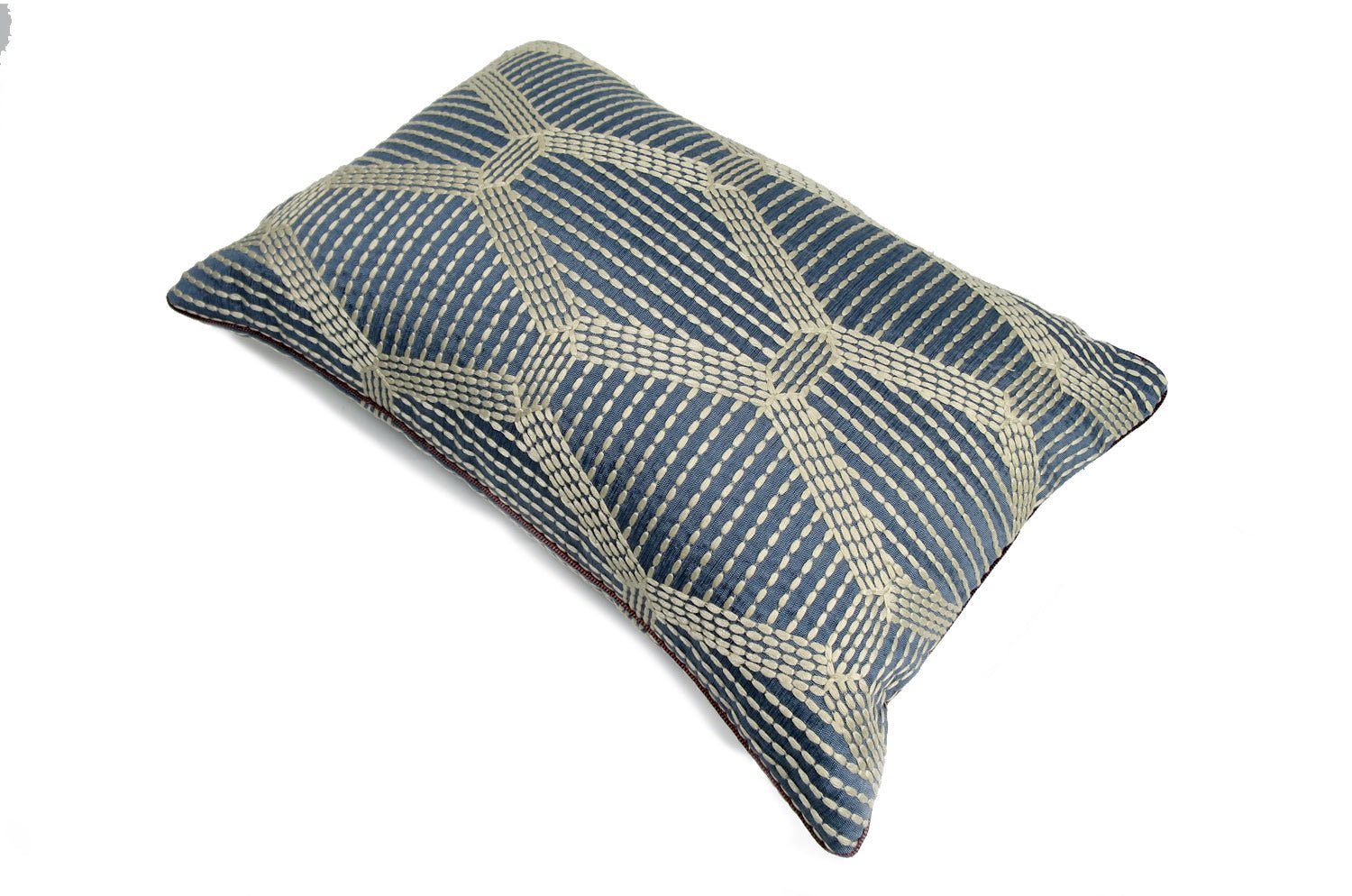 The PierreFrey Orfeo ピエールフレイ オルフェオ 刺繍シルク混 クッション 50×33cm 中材付 - HOUSE OF JAPAN Shop