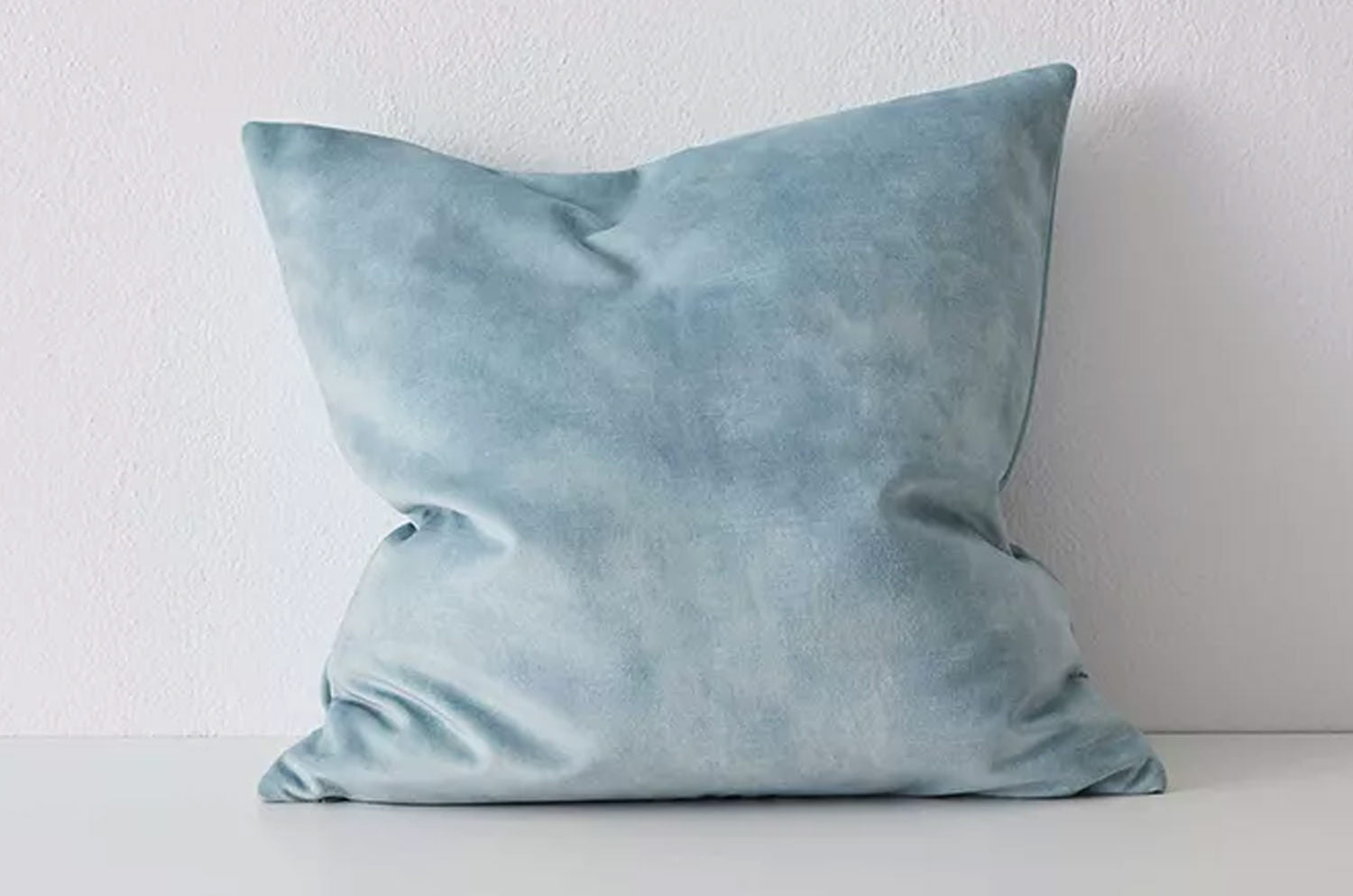 The PrintedVelvet プリントベルベット クッションカバー (Powder) 50×50cm - HOUSE OF JAPAN Shop