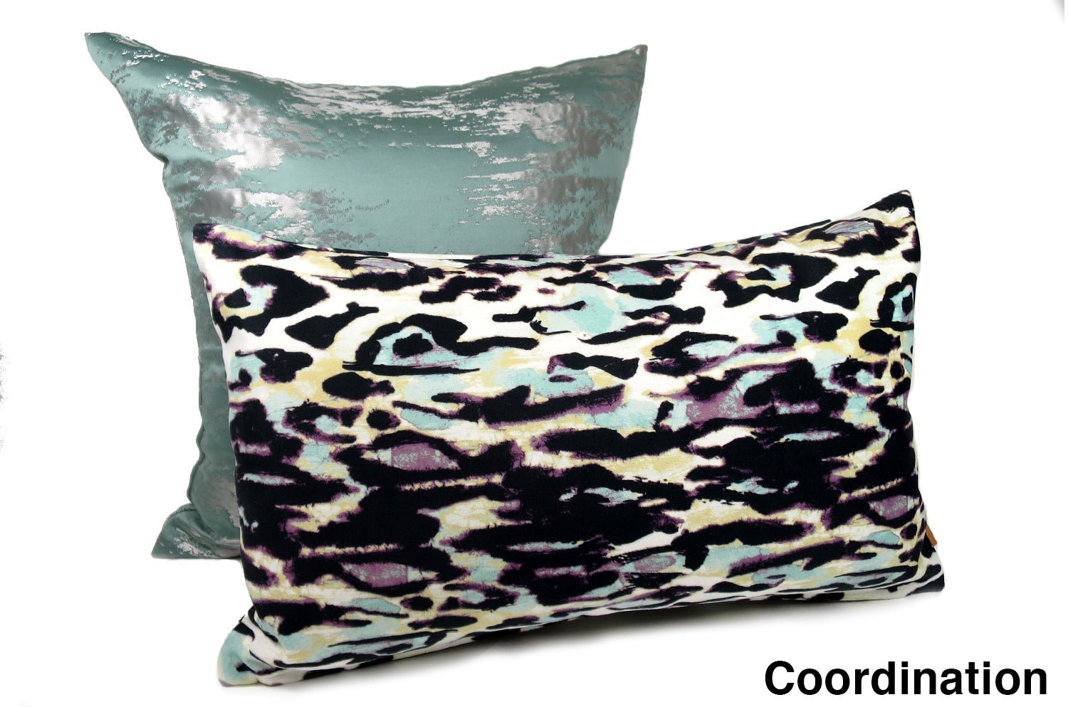 The Purple Leopard スペイン製起毛スエードタッチ パープルレオパード柄クッション 50×30cm 中材付 - HOUSE OF JAPAN Shop