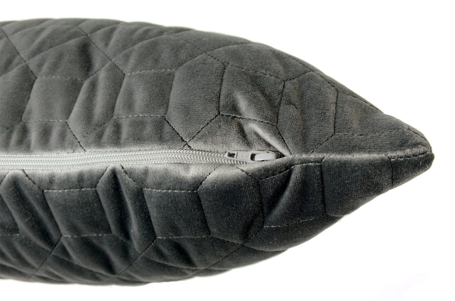 The Quilted シルクタッチ幾何学キルト クッション Shadow 45×30cm 中材付 - HOUSE OF JAPAN Shop