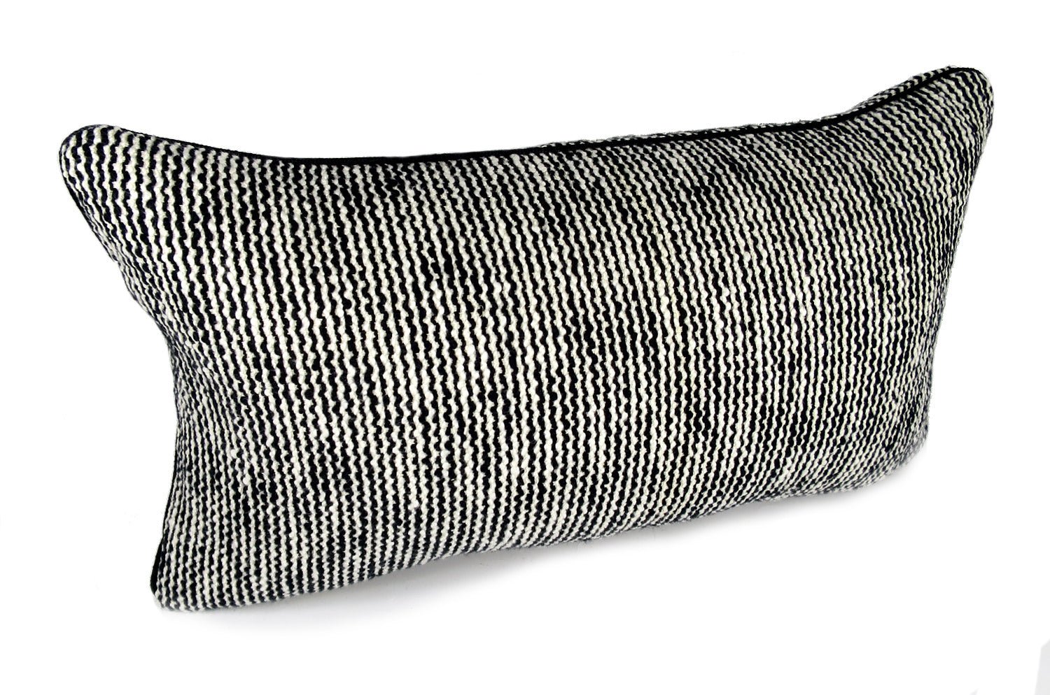 The RAGUSA アルマーニカーザ ラグーザ クッション(ブラックアイボリー) 45×29cm 中材付 - HOUSE OF JAPAN Shop