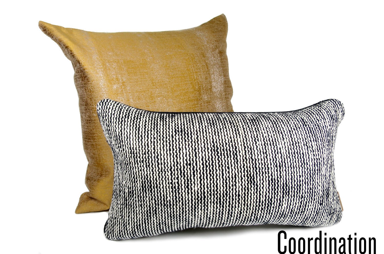 The RAGUSA アルマーニカーザ ラグーザ クッション(ブラックアイボリー) 45×29cm 中材付 - HOUSE OF JAPAN Shop