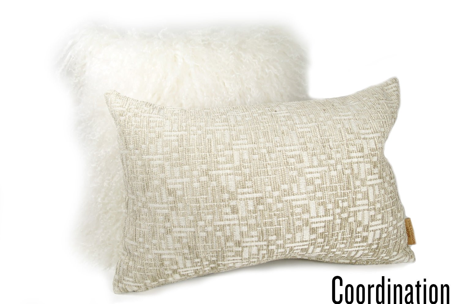 The REIMS アルマーニカーザ ランス ジャカードベルベットクッション(パール) 45×30cm 中材付 - HOUSE OF JAPAN Shop