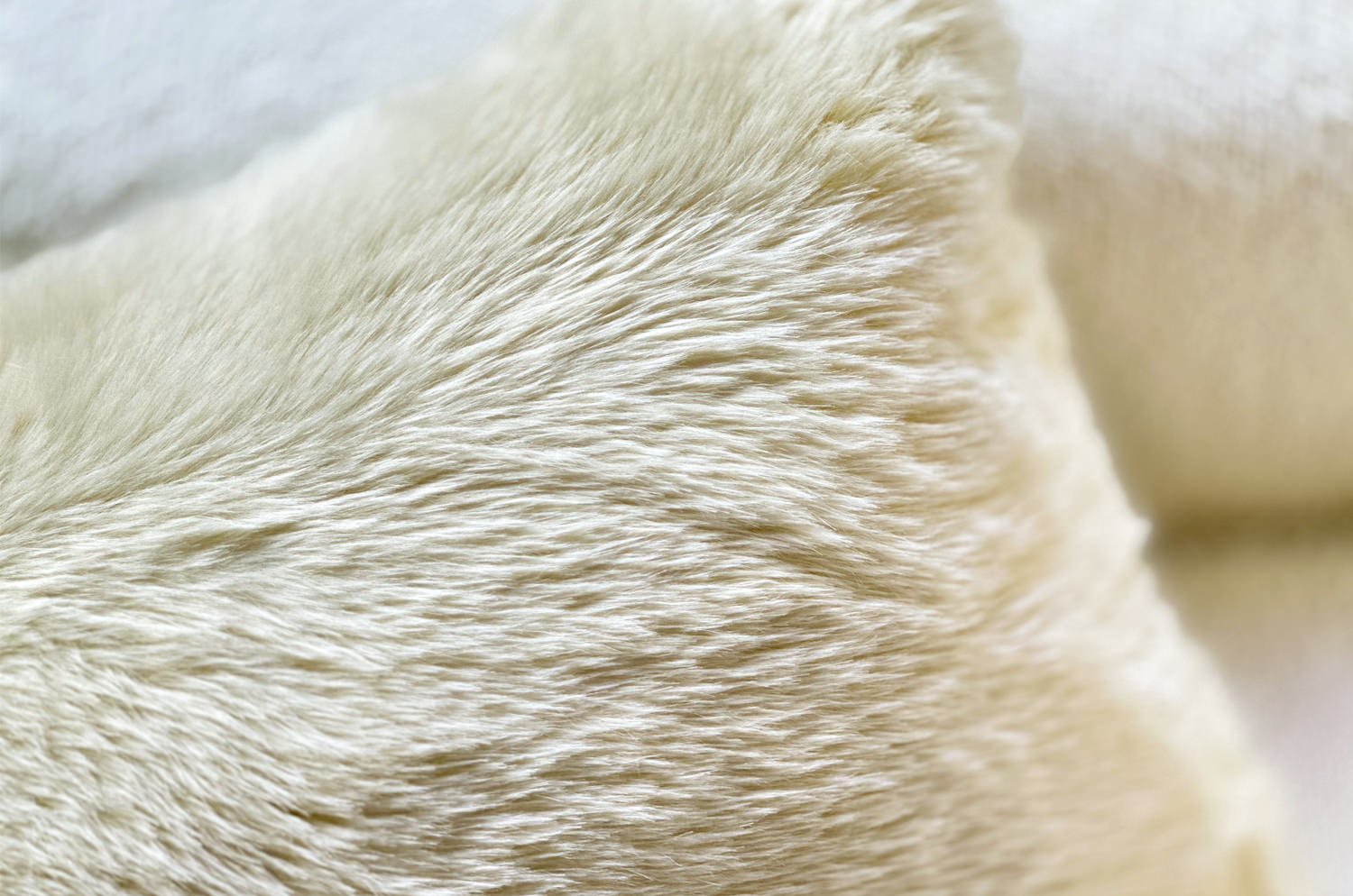 The Rex 至極の手触りエコファー レッキス クッション (ミルクティー ) 45×30cm 中材付 - HOUSE OF JAPAN Shop