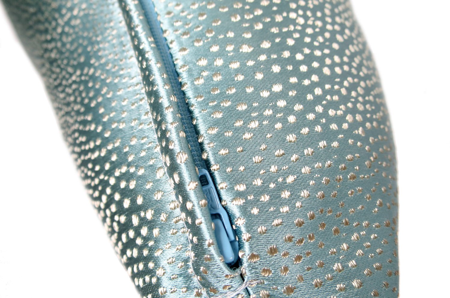 The RIVOLI - GHIACCIO アルマーニカーザ リボリ クッション(アクア) 45×30cm 中材付 - HOUSE OF JAPAN Shop