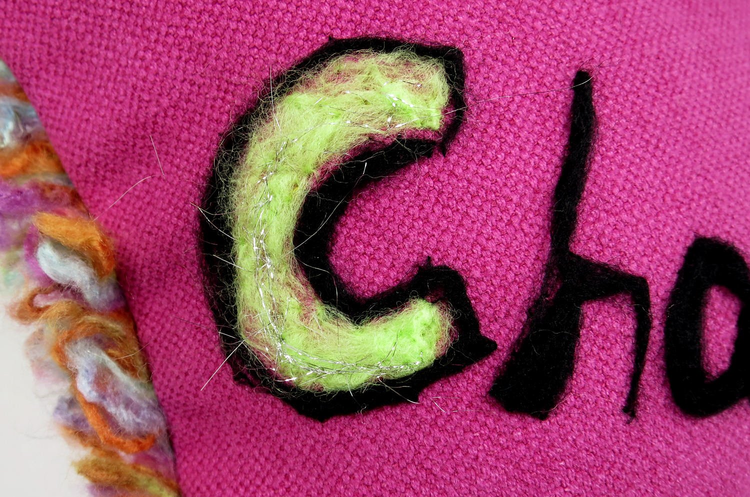 The ROMO 癒されレタードメッセージクッション(Chat) ハンドメイド 49(53)×29(33)cm 中材付 - HOUSE OF JAPAN Shop