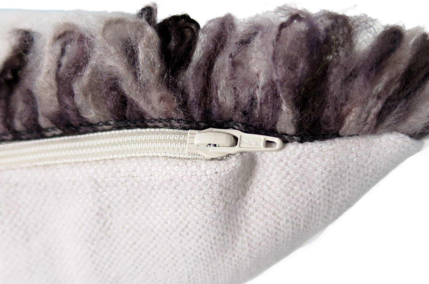 The ROMO 癒されレタードメッセージクッション(Happy CAKE) ハンドメイド 49(53)×29(33)cm 中材付 - HOUSE OF JAPAN Shop